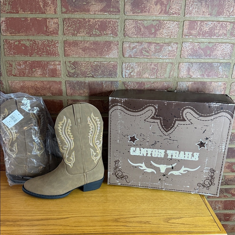 Canyon Trails Tan Western Boots men’s